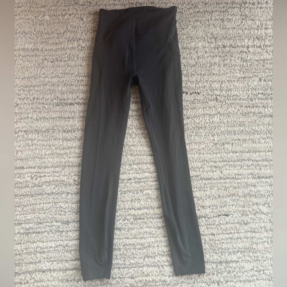 Lululemon dark grey leggings size 2 barely worn
